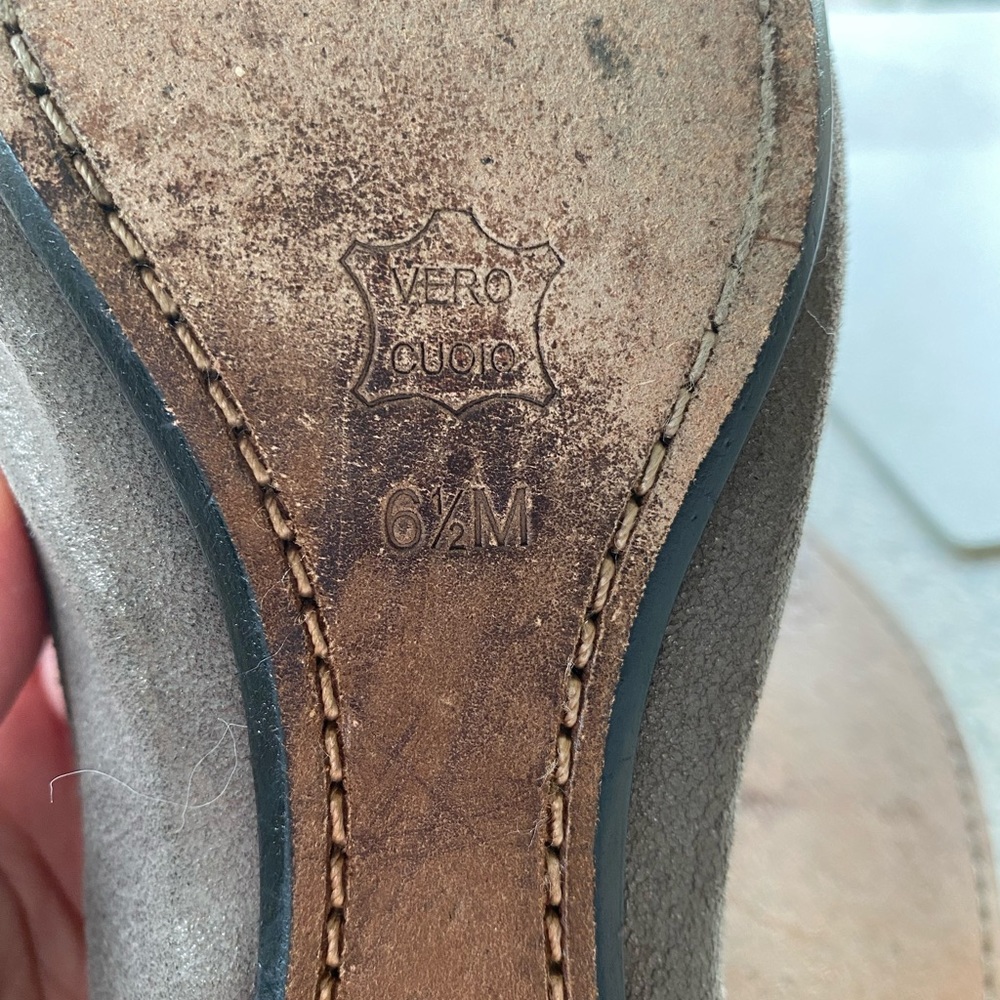EUC Donald J Pliner “DEESP” ladies’ metallic/beaded loafers, size 6-1/2 medium - Picture 8 of 10